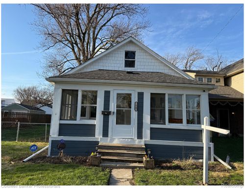 1449 Jewell St, Ferndale, MI, 48220-2952 | Card Image