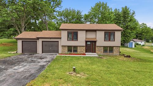 8320 Phyllis Rd, Rockford, IL, 61108-4504 | Card Image