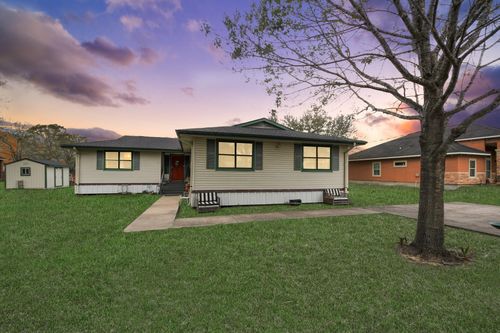 3518 Kansas St, Fresno, TX, 77545-7603 | Card Image