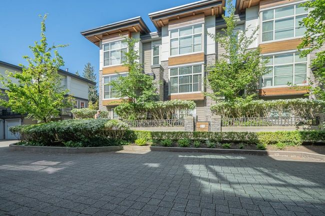 11 - 3025 Baird Road, Townhouse with 3 bedrooms, 2 bathrooms and 1 parking in North Vancouver BC | Image 1