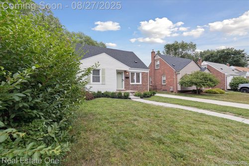 3220 Connecticut Ave, Royal Oak, MI, 48073-3585 | Card Image