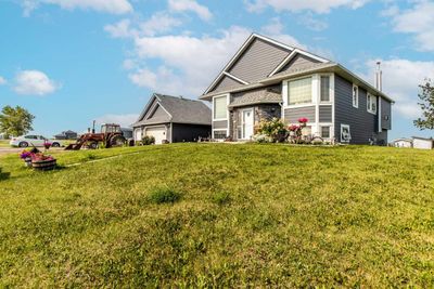 234173 Range Road 280, House detached with 3 bedrooms, 3 bathrooms and 6 parking in Rocky View County AB | Image 1