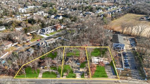 295 Joe Parker Rd, Lakewood, NJ, 08701-3812 | Card Image