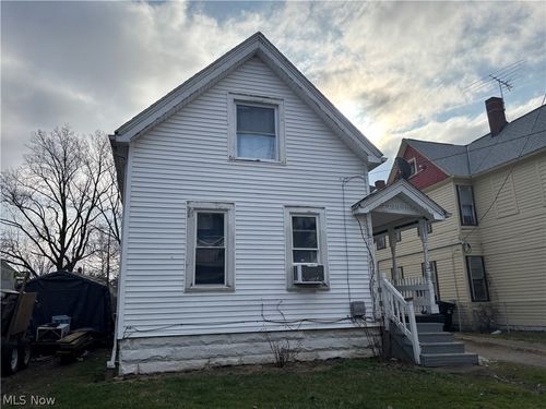 3291 W 54th St, Cleveland, OH, 44102-5703 | Card Image