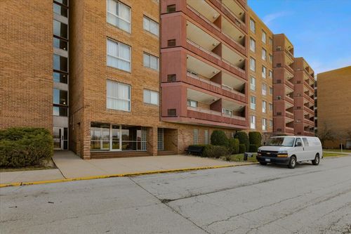 apt-203-100 Park Ave, Calumet City, IL, 60409-5021 | Card Image