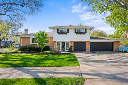 527 Cumnor Court, Deerfield, IL, 60015 | Card Image