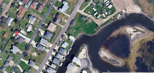 3009 Laguna Shores Rd, Corpus Christi, TX, 78418-2830 | Card Image