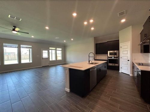 303 Bear Oak St, Hutto, TX, 78634-2548 | Card Image