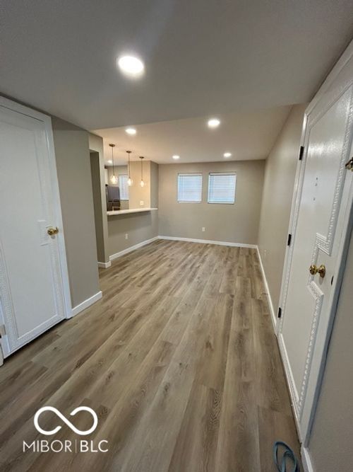 unit-b-3016 Lake Shore Dr, Indianapolis, IN, 46205-2324 | Card Image
