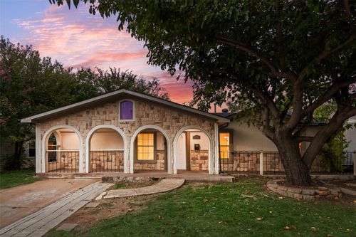 114 Tarrant Dr, Euless, TX, 76039-3335 | Card Image