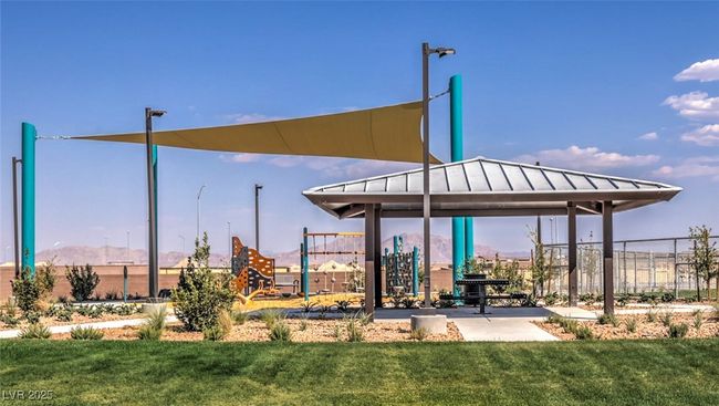 Surrounding community park | Image 12