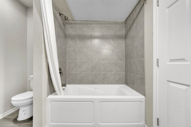 APT-201 - 6108 Abrams Rd, Condo with 2 bedrooms, 1 bathrooms and null parking in Dallas TX | Image 9
