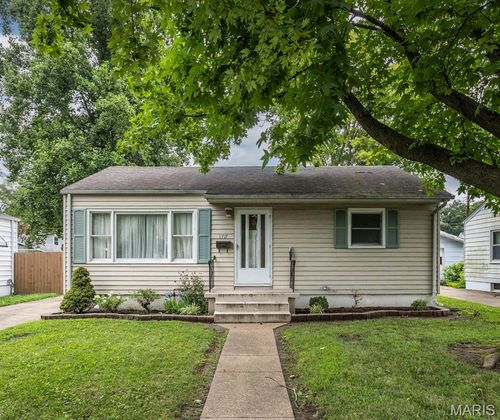 1717 Spring Ave, Granite City, IL, 62040-2352 | Card Image