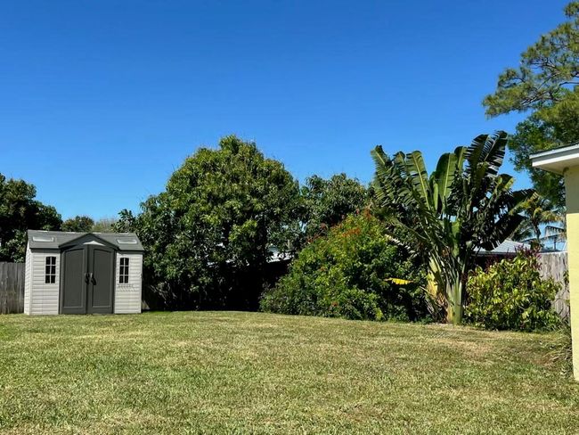 1287 Sw Sunset Trl, House other with 4 bedrooms, 2 bathrooms and null parking in Palm City FL | Image 21