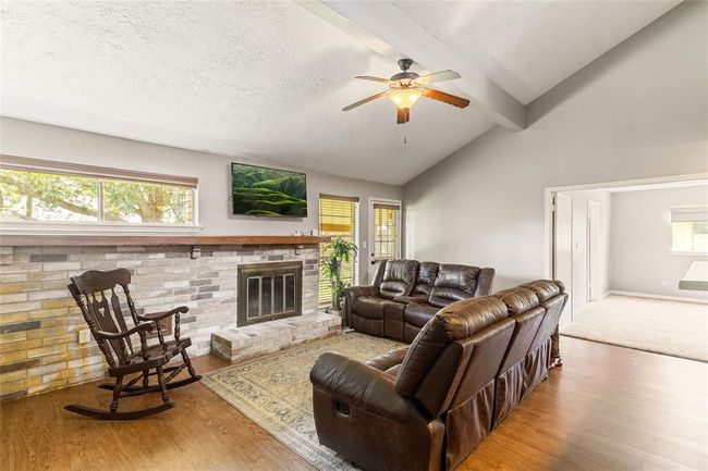 Living Room | Image 4