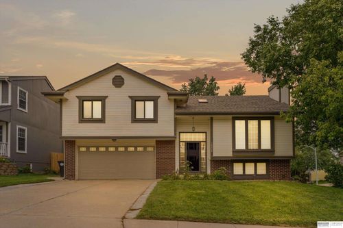 16206 Orchard Cir, Omaha, NE, 68135-1336 | Card Image