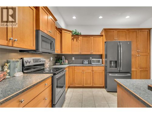 104-1961 Durnin Rd, Kelowna, BC, V1X7Z6 | Card Image