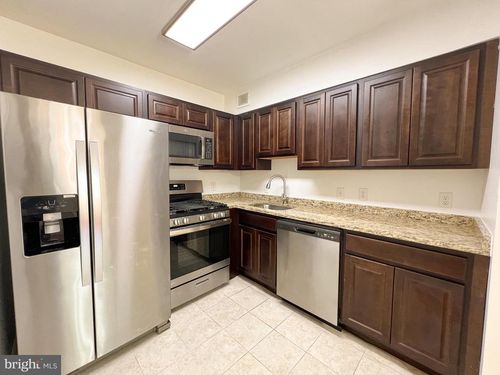 apt-200-95 E Wayne Ave, SILVER SPRING, MD, 20901-4243 | Card Image