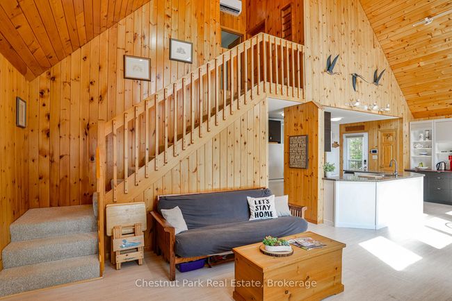 1037 Fire Route 20 G, House other with 4 bedrooms, 3 bathrooms and 5 parking in Gravenhurst ON | Image 11