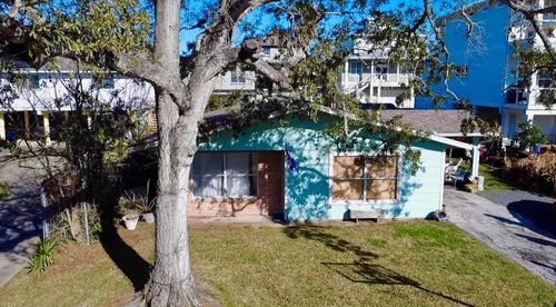 529 E Shore Dr, Clear Lake Shores, TX, 77565-2524 | Card Image