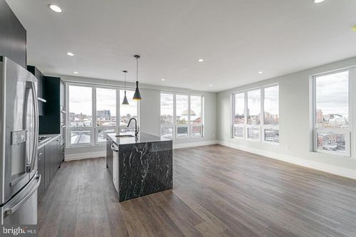 apt-501-526 Brown St, PHILADELPHIA, PA, 19123-2147 | Card Image