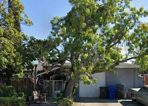 912 Connie Dr, Campbell, CA, 95008-4562 | Card Image