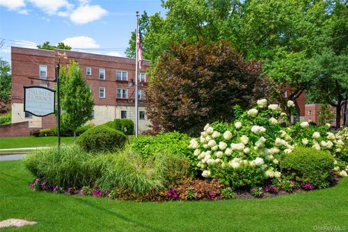 1e-320 Palmer Ave, Mamaroneck, NY, 10543-2501 | Card Image