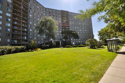 205 - 6833 N Kedzie Avenue, Condo with 1 bedrooms, 1 bathrooms and 1 parking in Chicago IL | Image 2