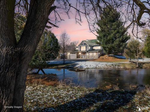 123 S Freer Rd, Chelsea, MI, 48118-9624 | Card Image