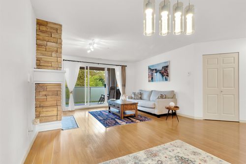 20145 55a Ave, Langley, BC, V3A8L6 | Card Image