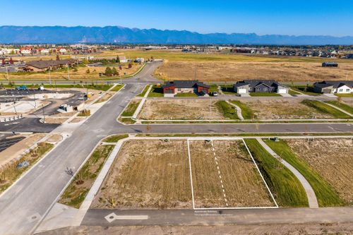 626 Holstein Way, Kalispell, MT, 59901 | Card Image