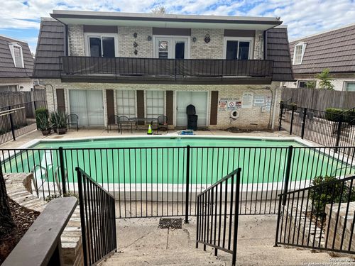 apt-223-8038 Broadway, San Antonio, TX, 78209-8008 | Card Image