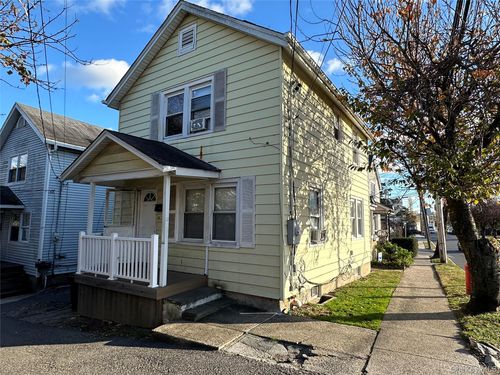 47 S Bayles Ave, Port Washington, NY, 11050-3726 | Card Image