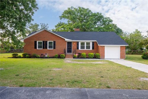 855 Spruce St, Lumberton, NC, 28358-6443 | Card Image