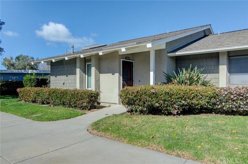 unit-412a-8777 Tulare Dr, Huntington Beach, CA, 92646-6292 | Card Image