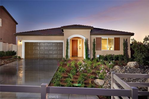 30945 Campania Rd, Highland, CA, 92346-6302 | Card Image