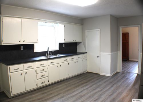 165 S 3rd St, Springfield, NE, 68059-2562 | Card Image