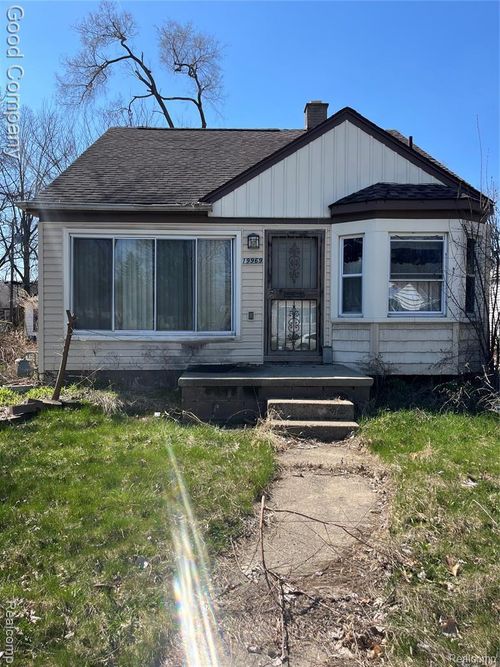 19969 Biltmore St, Detroit, MI, 48235-2428 | Card Image