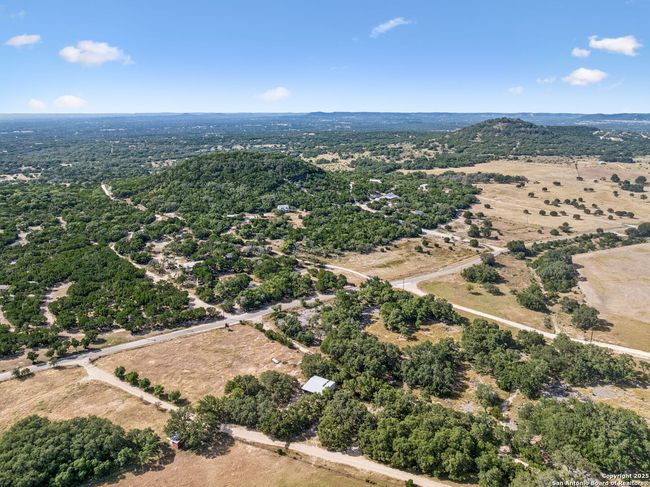 5014 Bump Gate Rd, House other with 3 bedrooms, 2 bathrooms and null parking in Pipe Creek TX | Image 39