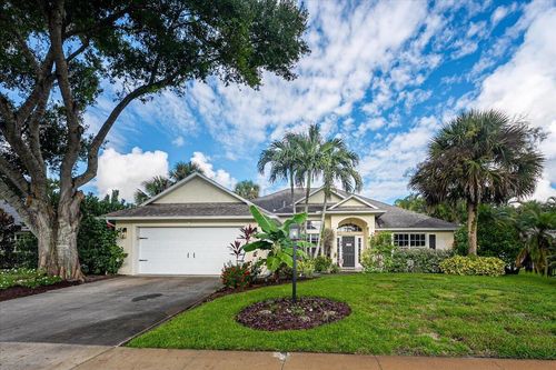 109 39th Dr, Vero Beach, FL, 32968-2441 | Card Image