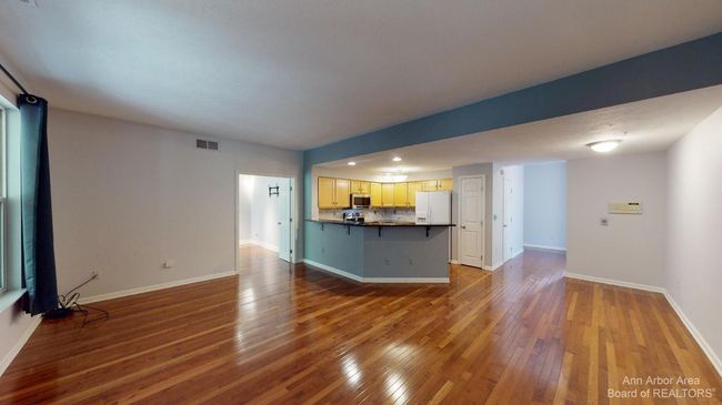 1408 Fox Pointe Cir, Condo with 2 bedrooms, 2 bathrooms and null parking in Ann Arbor MI | Image 7