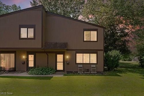 26651-26651 Lake Of The Falls Blvd, Olmsted Falls, OH, 44138-2608 | Card Image