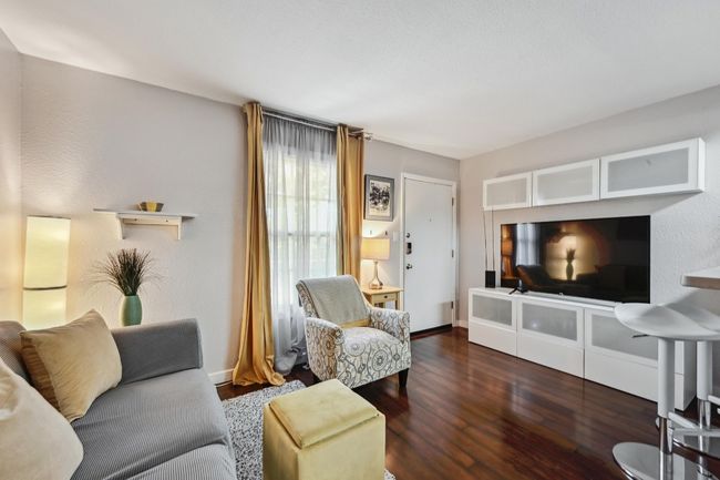 APT-5 - 2302 E Side Dr, Condo with 1 bedrooms, 1 bathrooms and 1 parking in Austin TX | Image 5