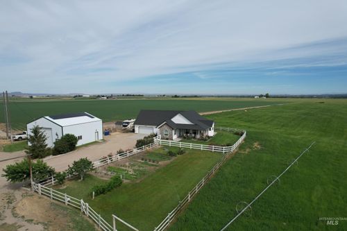 27110 Hatch Ln, Parma, ID, 83660-6972 | Card Image