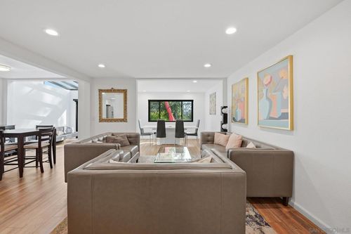 8963 Caminito Fresco, La Jolla, CA, 92037 | Card Image