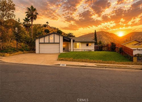 13808 Shablow Ave, Sylmar, CA, 91342-1915 | Card Image