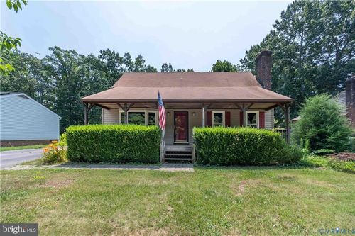 9323 Edington Dr, North Chesterfield, VA, 23237-3163 | Card Image