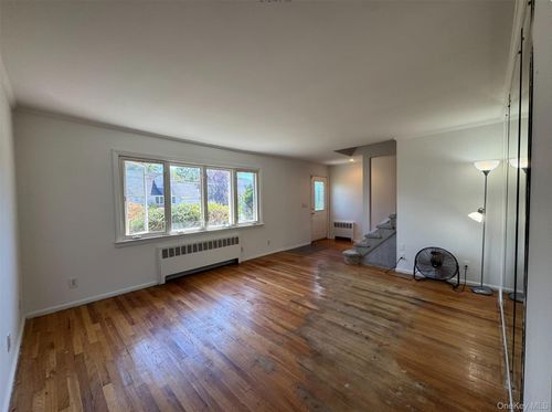 3799 Mansfield Dr, Seaford, NY, 11783-2347 | Card Image