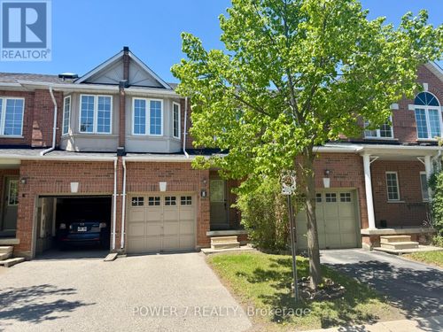 8 Zermatt Way, Markham, ON, L3R5H9 | Card Image