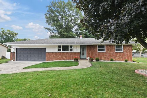 1526 Fairview Ave, Bucyrus, OH, 44820-3139 | Card Image